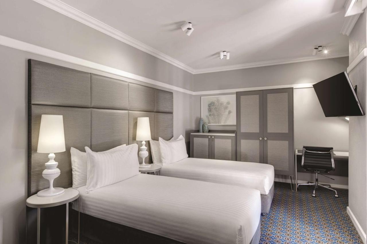 Hotel Kurrajong Канберра Экстерьер фото