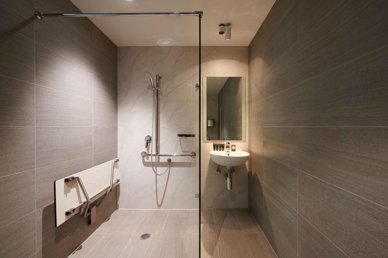 Hotel Kurrajong Канберра Экстерьер фото